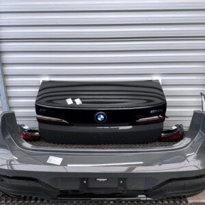 BMW i7 G70 M70 Complete Rear Package – C36 Dravit Grey Metallic