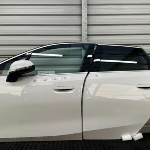 BMW 2 Series U06 Left Door Set – A300 Alpine White