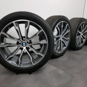 BMW M699 Double-Spoke Summer Wheel Set