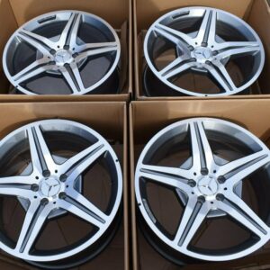 Mercedes SL R230 – Genuine AMG 19 Inch Wheels | A2304015202 | Brand New | OEM Specification | Direct Fitment