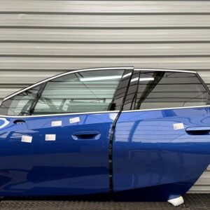 BMW 2 U06 LEFT DOOR SET C31