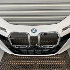BMW 7 Series G70 i7 M-Sport Front Bumper – A96 Mineral White USA Spec
